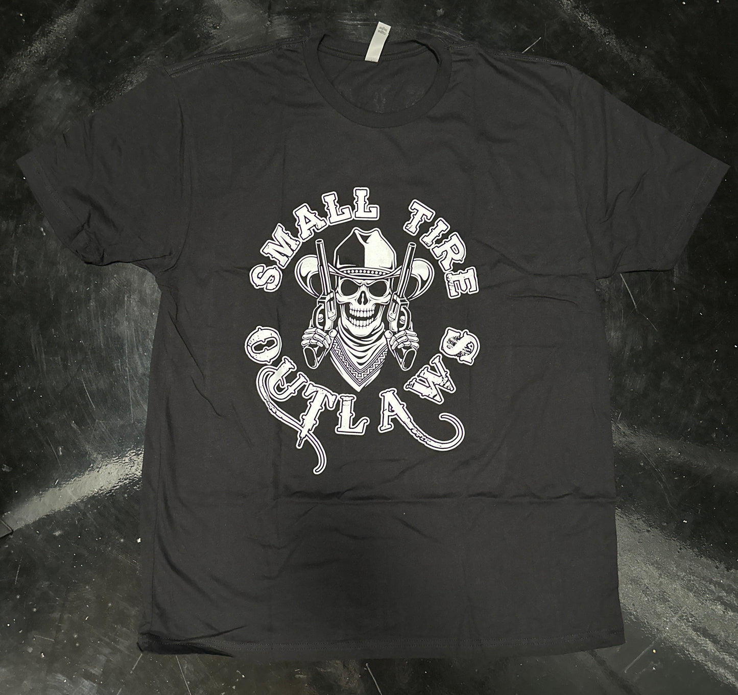 Small Tire Outlaws Single Color